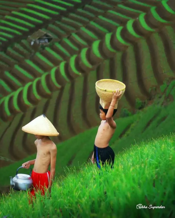 Este fotógrafo tomó 34 llamativas y auténticas fotos de la vida en Indonesia