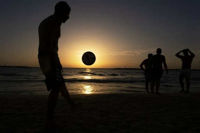 Street Life In Israel: 42 Captivating Images Taken By Ilan Ben Yehuda