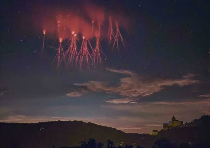 Relámpagos rojos captados en Francia