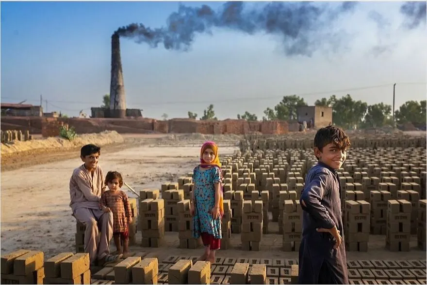 Travel, Culture, And Humanity: 30 Stunning Images By Photographer F. Dilek Yurdakul