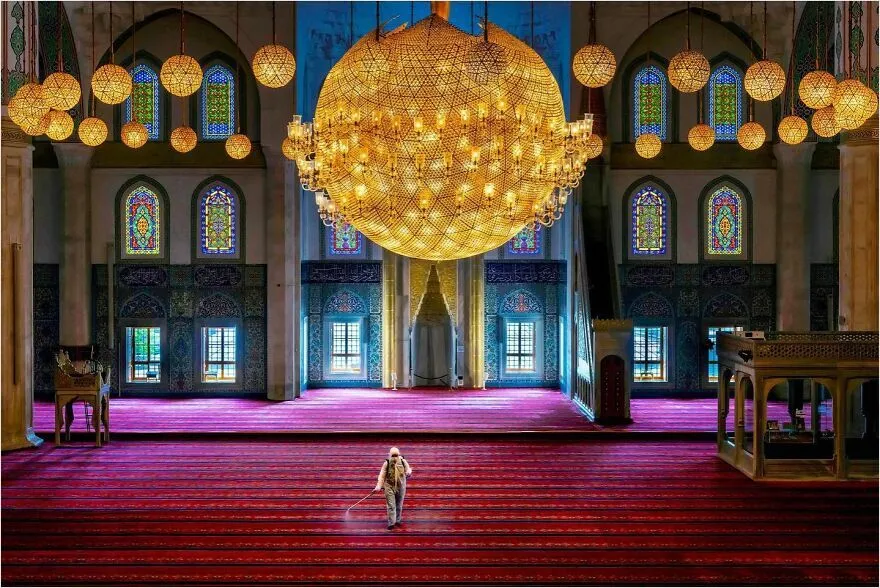 Travel, Culture, And Humanity: 30 Stunning Images By Photographer F. Dilek Yurdakul