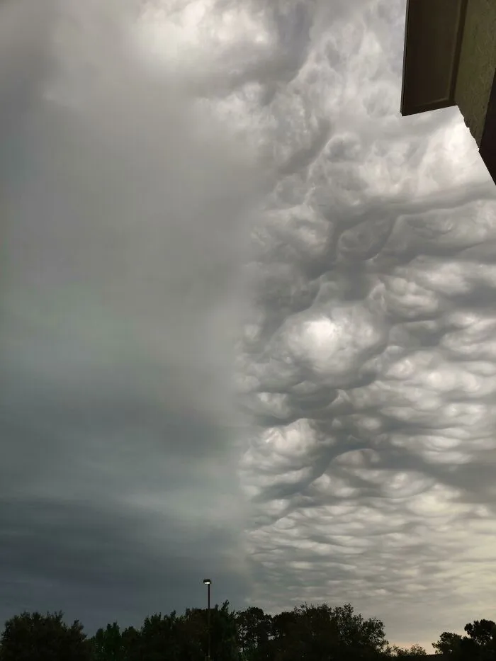 Contraste en formaciones de nubes