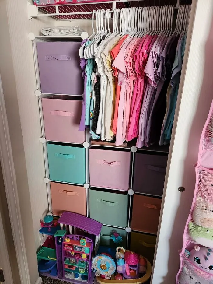Build A Block Against Clutter With <a Style="Display:inline;" Href="Https://Www.amazon.com/Sorbus-Foldable-Storage-Cube-Basket/Dp/B076x3xpfp?ie=utf8&th=1&linkcode=ll1&tag=bpsquid-20&linkid=3dc3c7d70d0565785b460a9c1bb64b8d&language=en_us&ref_=as_li_ss_tl" Target="_blank"><span Style="Font: Inherit; Color: #d74b1f;"> Modular Storage Cubes </Span> That Stack Up To A More Streamlined Space!