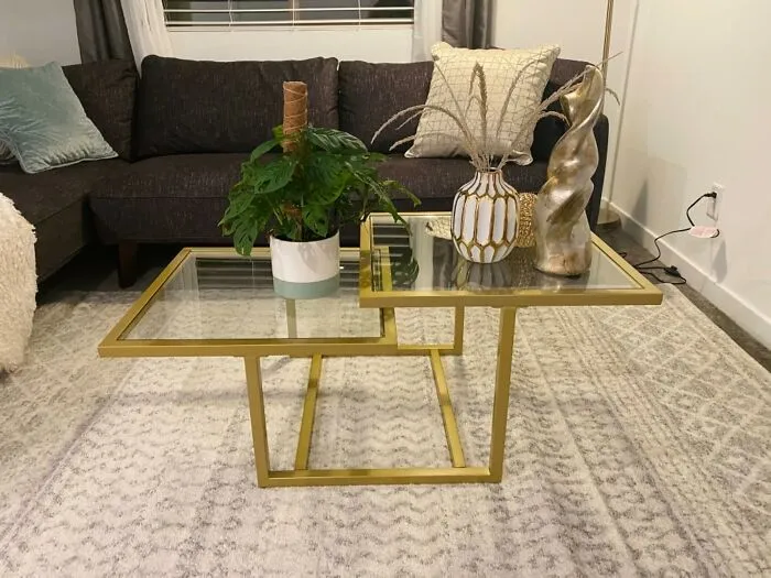 Make A Statement In The Living Room With A <a Style="Display:inline;" Href="Https://Www.amazon.com/Amalie-Square-Coffee-Table-Brass/Dp/B086vjtkfr?ie=utf8&th=1&linkcode=ll1&tag=bptoucan-20&linkid=412a24c517f5c083ec5b979b17866bb7&language=en_us&ref_=as_li_ss_tl" Target="_blank"><span Style="Font: Inherit; Color: #d74b1f;"> Modern Brass Coffee Table </Span> That Shines With Sophistication And Glamour