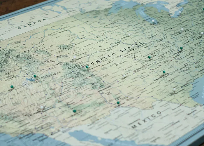 30 Hilarious Ways People Around The World Clock An American Instantly