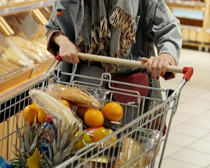 26 Hábitos que la gente adoptó a causa de su pobreza, y que los demás quizá no perciban