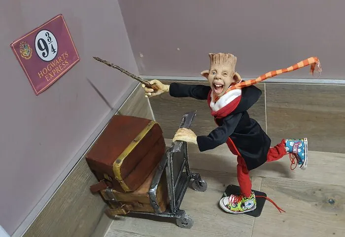 I Made A One-Of-A-Kind Elf For My Daughter And It Became A Lesson In Acceptance (35 Pics)
