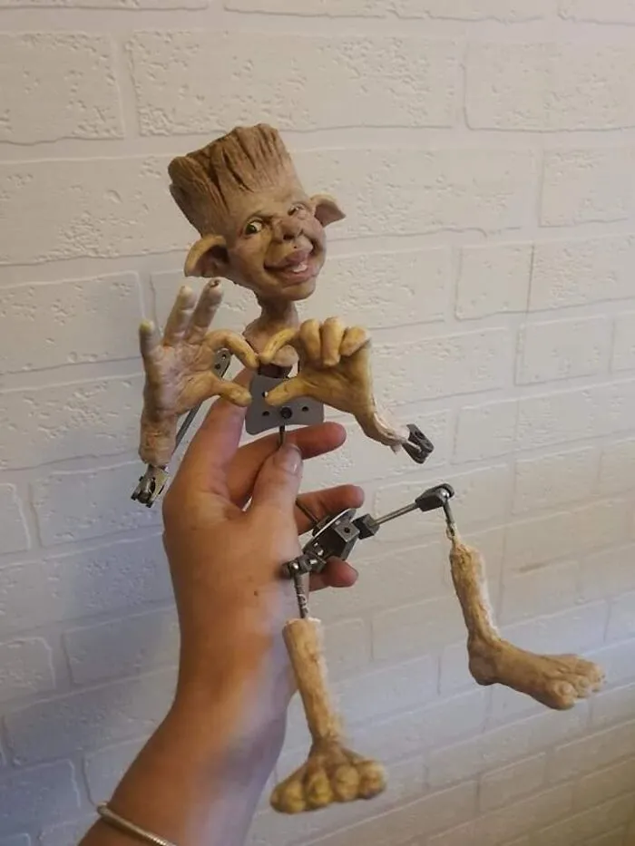 I Made A One-Of-A-Kind Elf For My Daughter And It Became A Lesson In Acceptance (35 Pics)
