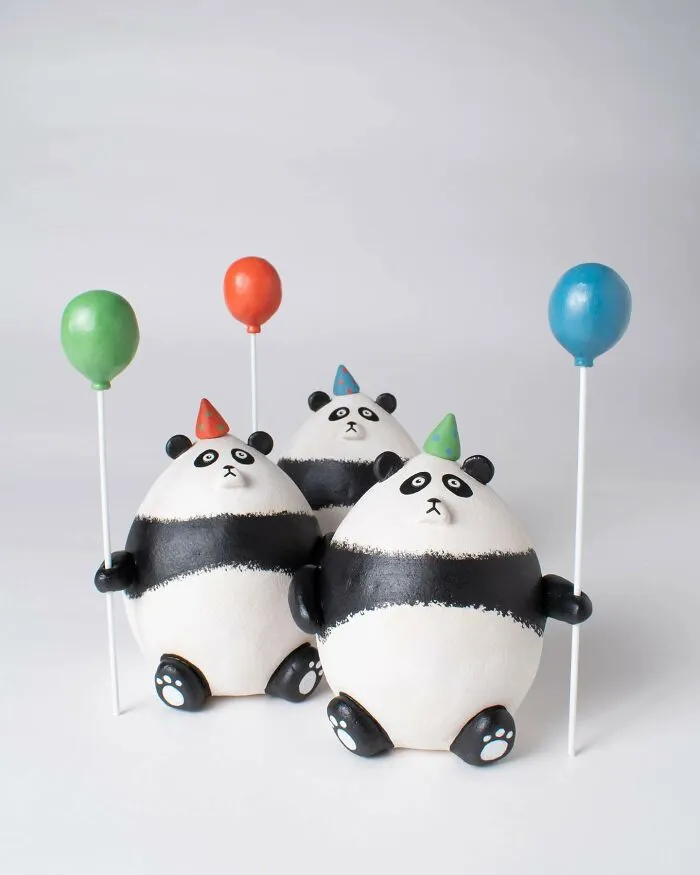 30 Quirky Ceramic Figures By Helen Burgess That Might Make You Smile