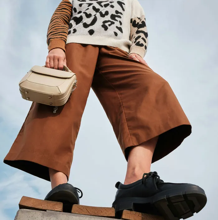“Teen Boys With Alpaca Hair”: 30 Fashion Trends That People Have Had Enough Of