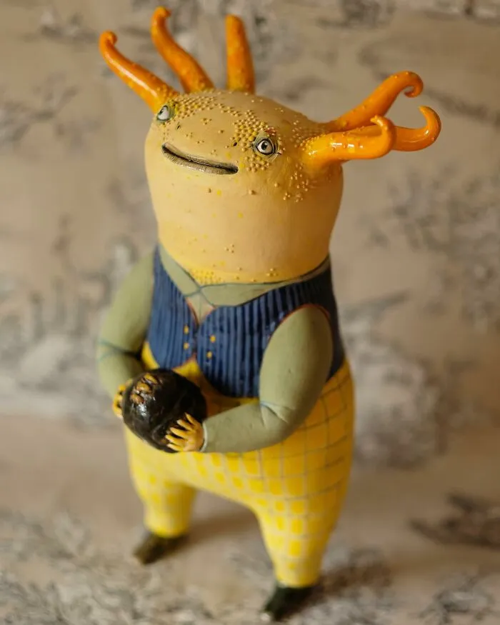 These Playful Ceramic Sculptures By Nastia Calaca Are Bursting With Personality (30 Pics)