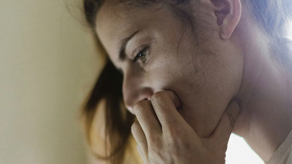 Woman Shocked By BF’s "Toxic And Entangled" Family, Decides To Leave