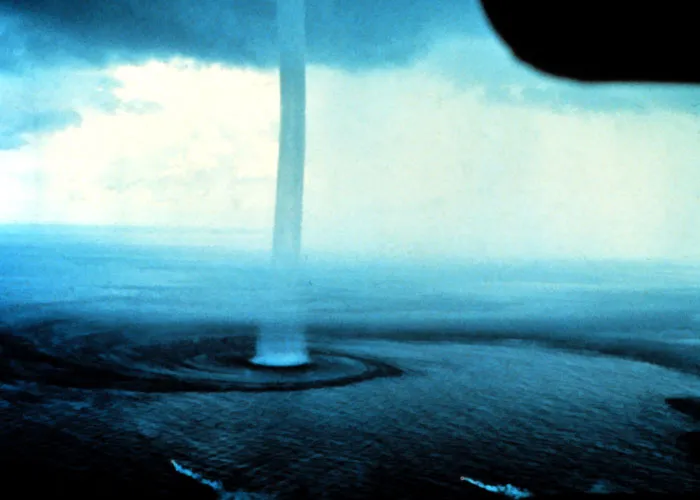 “Full Size Refrigerator Just Floating”: 30 Wild Sightings At Sea To Make You Ever-More Cautious