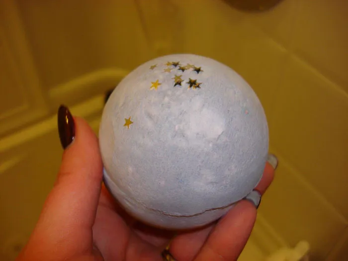 From Re-Gifts To Utter Insults, Here’s 30 Christmas Presents That Ruined The Holiday Spirit