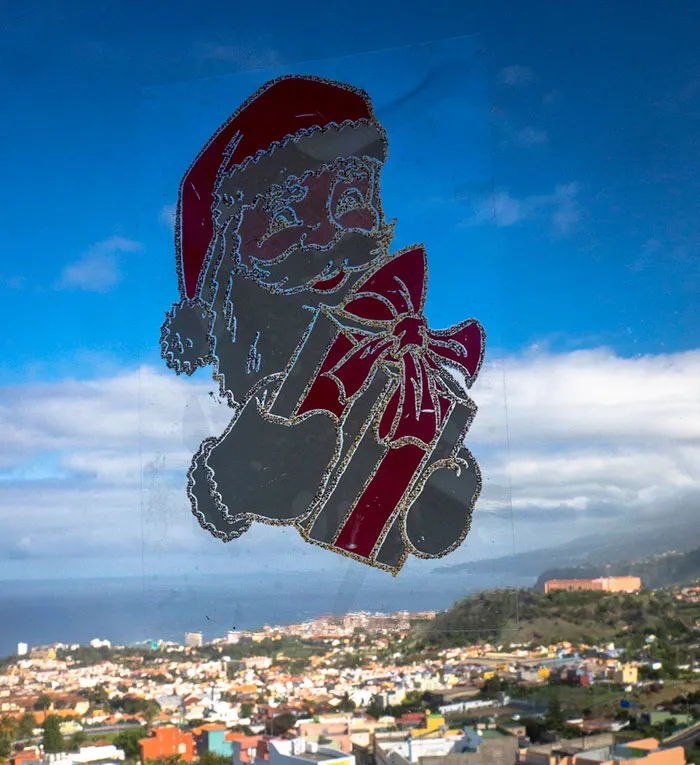 From Re-Gifts To Utter Insults, Here’s 30 Christmas Presents That Ruined The Holiday Spirit