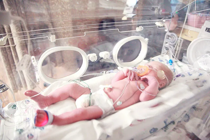 30 Maternity Ward Workers Share The Worst Cases Of “You Shouldn’t Be A Parent” They’ve Ever Seen