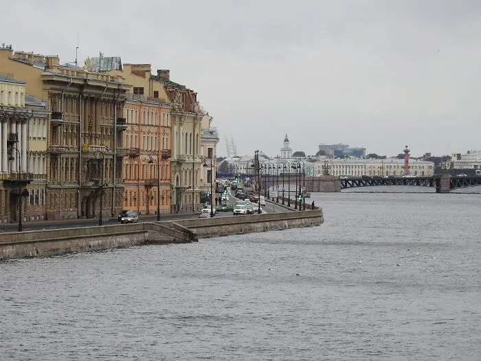 33 Terrible Countries And Cities Folks Traveled To For The First And Last Time