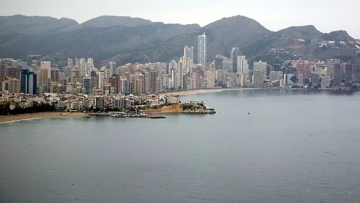 33 Terrible Countries And Cities Folks Traveled To For The First And Last Time