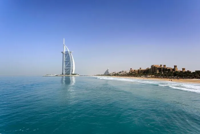 33 Terrible Countries And Cities Folks Traveled To For The First And Last Time