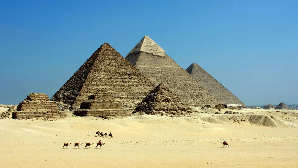 33 Terrible Countries And Cities Folks Traveled To For The First And Last Time