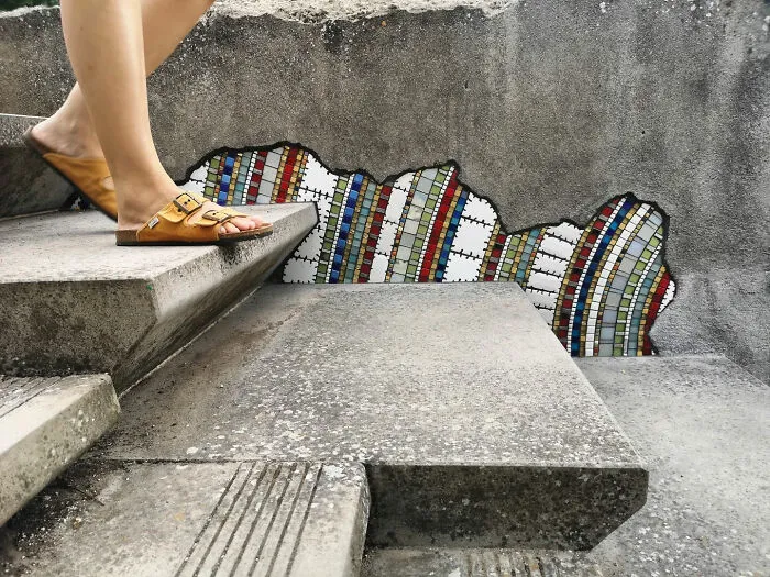 Artist Mends Cracked Sidewalks, Potholes, And Buildings Using Vibrant Mosaics (30 New Pics)