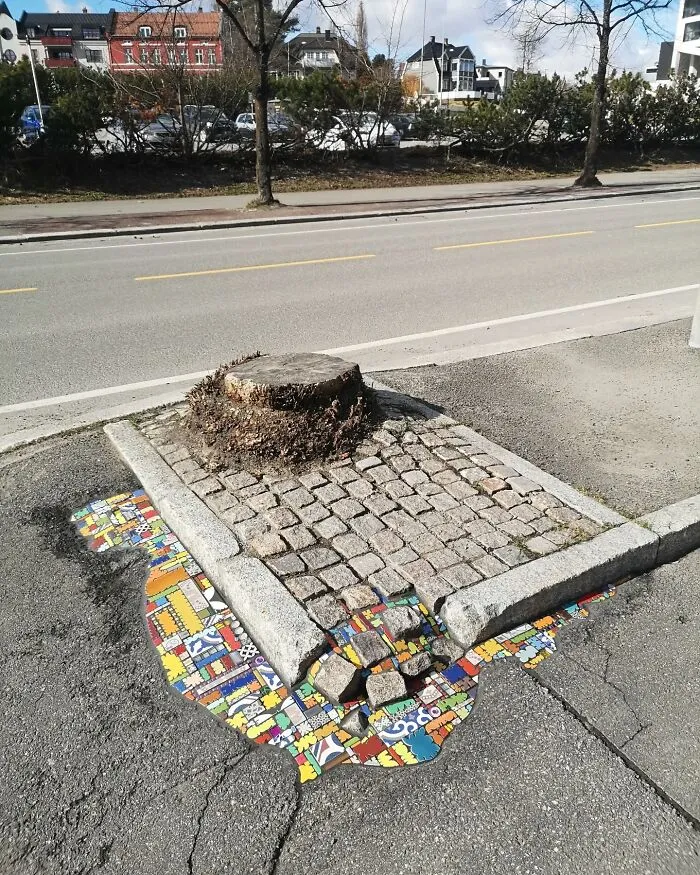 Artist Mends Cracked Sidewalks, Potholes, And Buildings Using Vibrant Mosaics (30 New Pics)