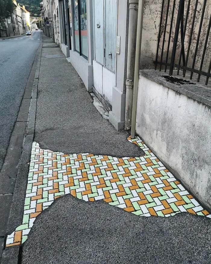 Artist Mends Cracked Sidewalks, Potholes, And Buildings Using Vibrant Mosaics (30 New Pics)