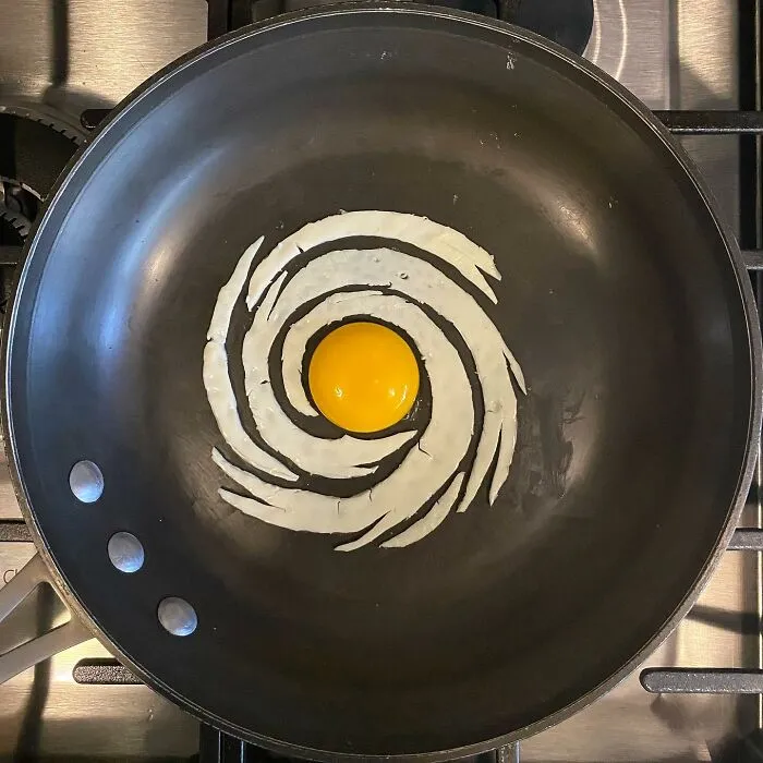 50 Creative Ways That This Artist Has Fried His Eggs (New Pics)