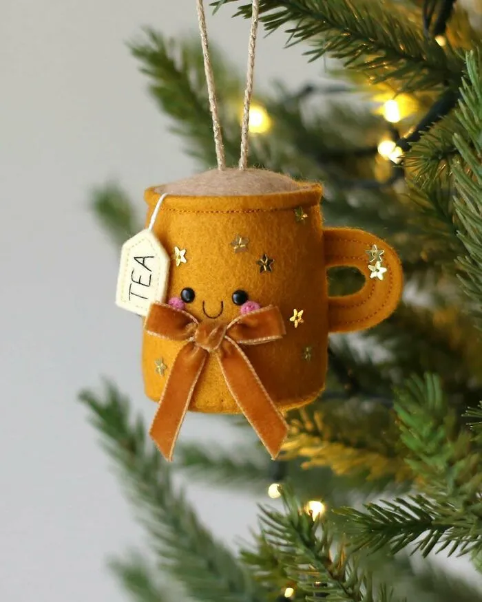 Gold Tea With Sequins