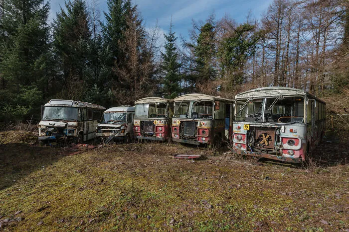 34 Photos That I Took Of Abandoned Buses Meant To Be Used For An Irish Bus Museum