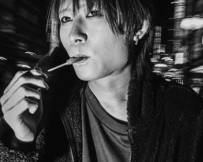 “Tokyo No-No”: 20 Photos Capturing The Struggle Of Relentless Hustle Culture By Ghawam Kouchaki