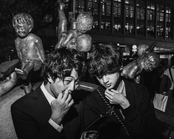 “Tokyo No-No”: 20 Photos Capturing The Struggle Of Relentless Hustle Culture By Ghawam Kouchaki