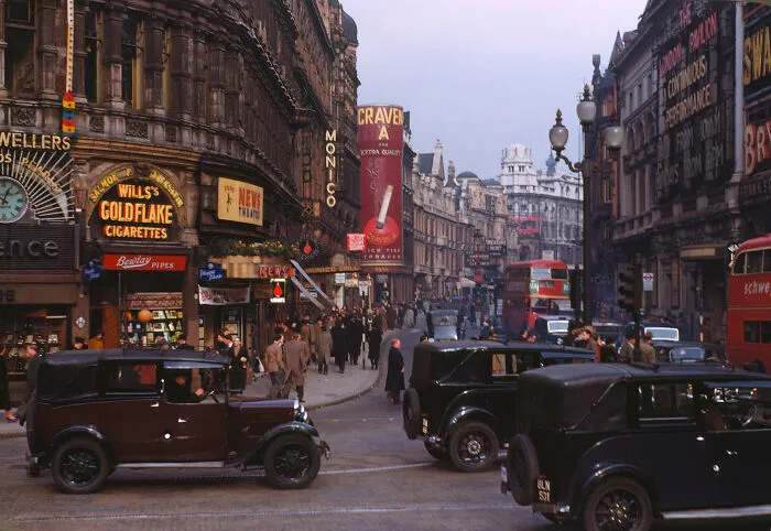 London, Kodachrome