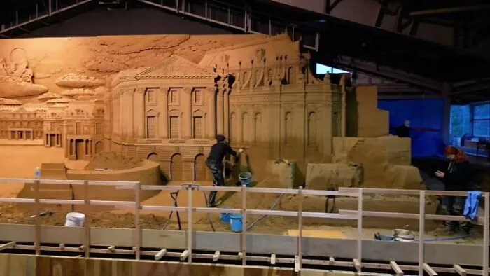 26 Sand Sculptures By This Italian Artist That Blend Architecture, Nature, And Pop Culture