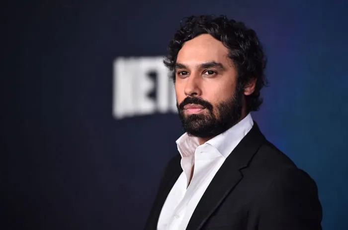 Kunal Nayyar as Guy Diamond
