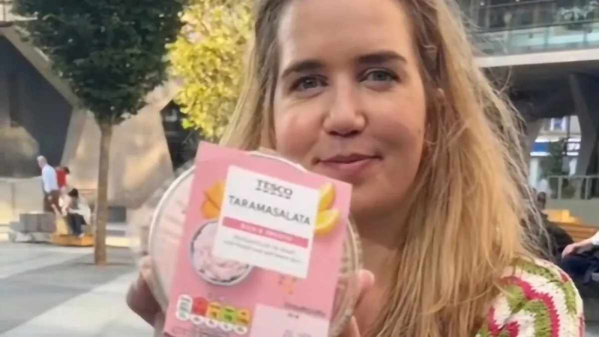 "I Showed Them Who Is Boss": Woman Shares Hilarious Hack To Stop Phone Snatchers