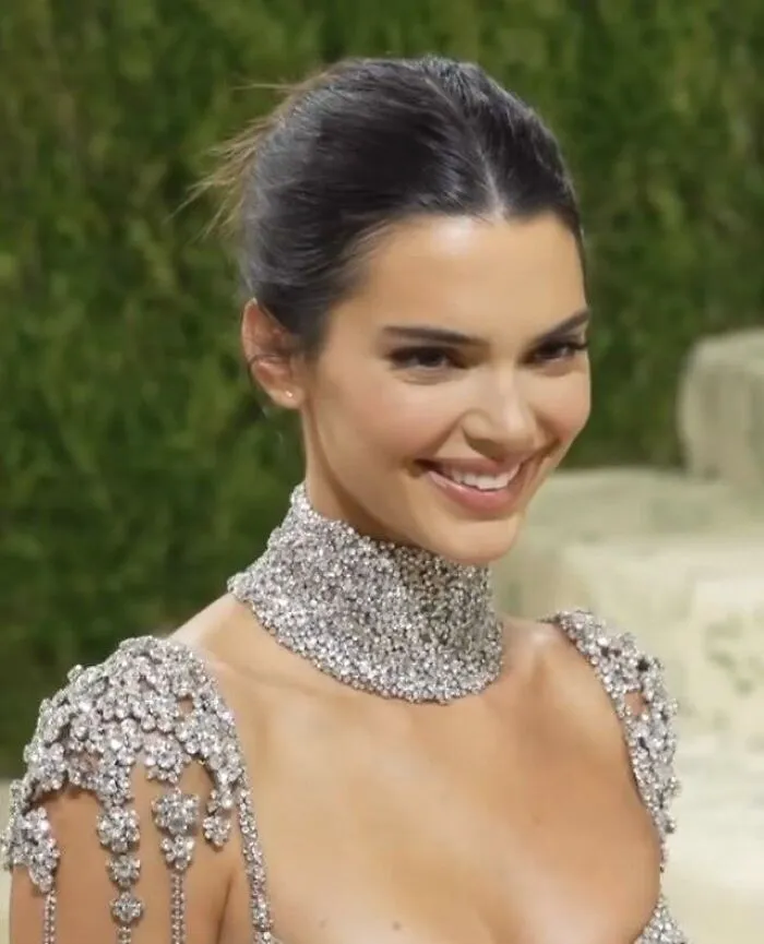 “Who Talks To A Child Like That?”: 30 Of The Rudest Celebrities People Have Ever Met