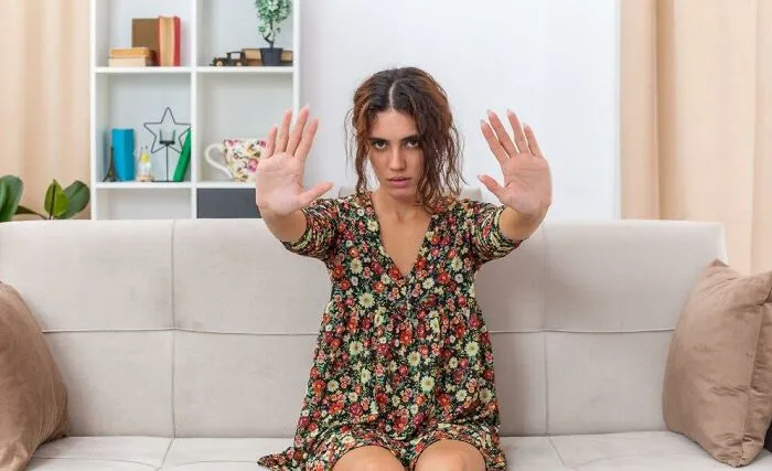 Someone Asked What Weird Habits Partners Hid Before Moving In And 35 Folks Had Some Dirty Secrets