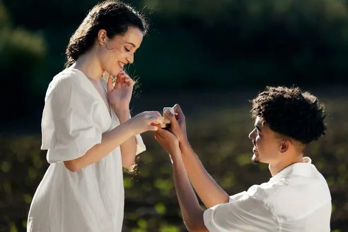 “What’s Something People Romanticize But Is Actually Awful?” (30 Answers)