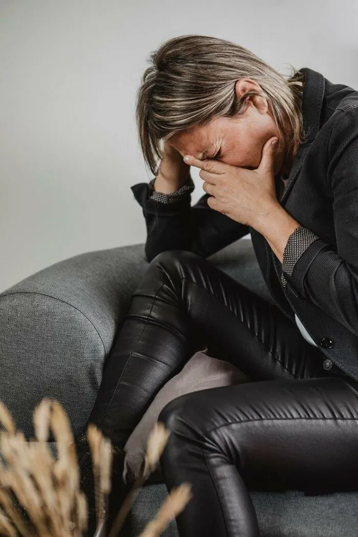 “Cheers To Dysfunctional Families”: 30 People Share What Ruined Christmas For Them This Year