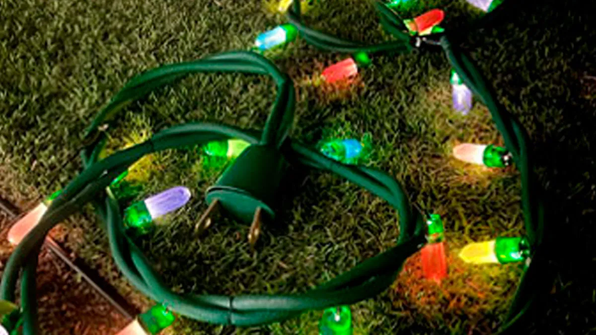 50 People Who Absolutely Nailed Their DIY Christmas Decorations (New Pics)