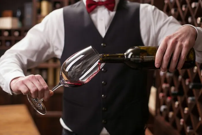 30 Rich Kids That Don’t Know How The Real World Actually Works