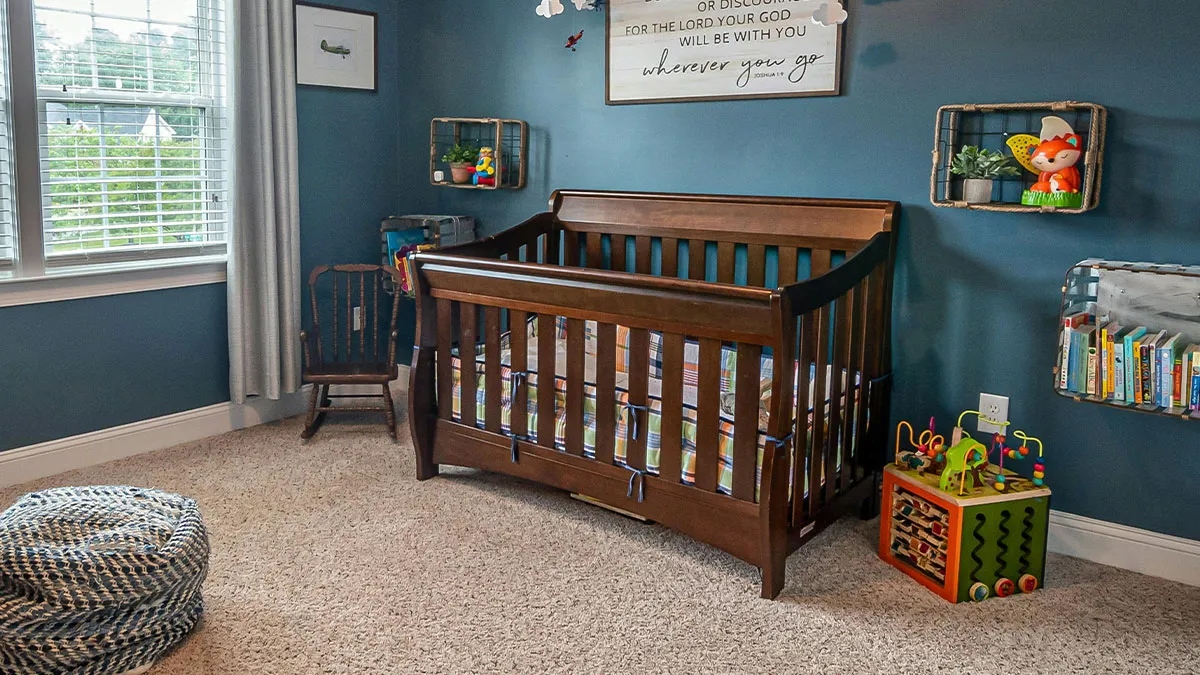 Grandma Demands Heirloom Crib Thinking She Will Be Raising Her Grandkid, Parents Are Left Horrified