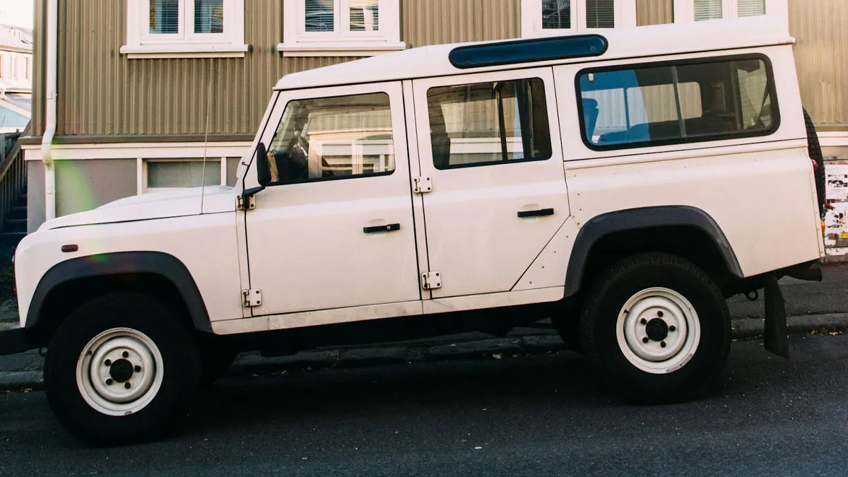 Woman Gets Sweet Revenge On Man Who Keeps Parking Illegally By Smearing Jam On His Van