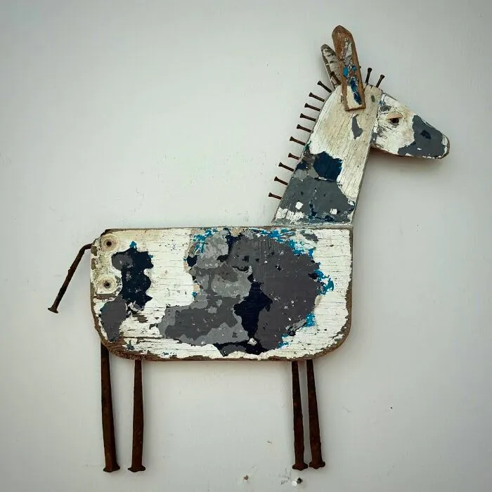 Artist Transforms Driftwood Into Captivating Sculptures Full Of Personality (25 Pics)