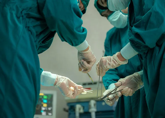 “Like Something In A Movie”: 36 Hospital Workers Share Their Wildest Stories