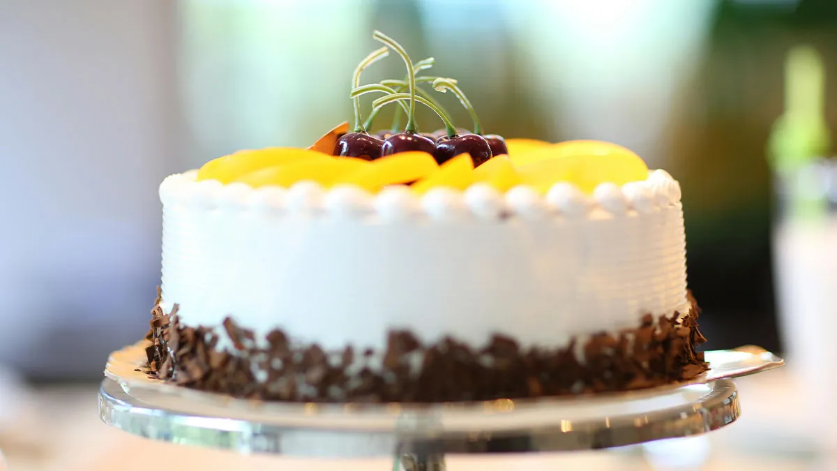 "They Can't Even Cook": Kid Burns Her Mom And Aunt Who Refuse To Have Cake Baked By SIL