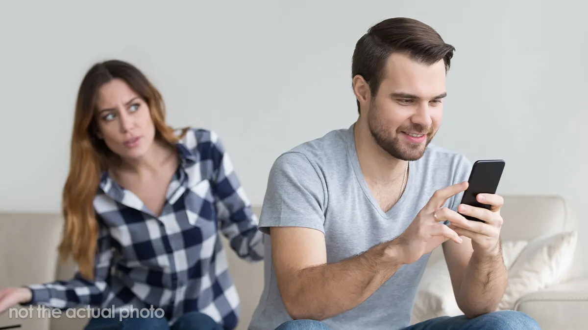 Dad Puts 2YO In Danger Twice By Being Glued To His Phone, Doesn't Own Up To His Mistakes