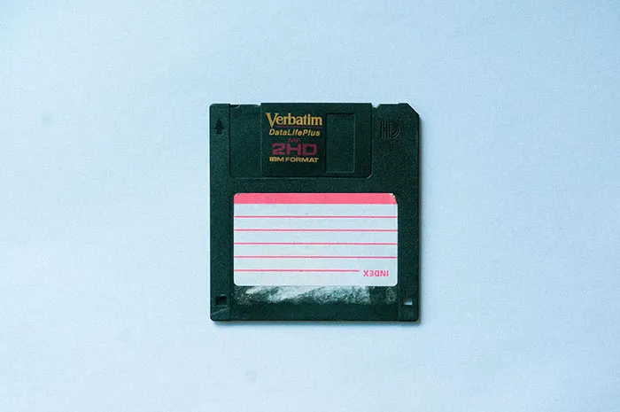45 Things That Used To Be Obvious 15 Years Ago, But Confuse People Now