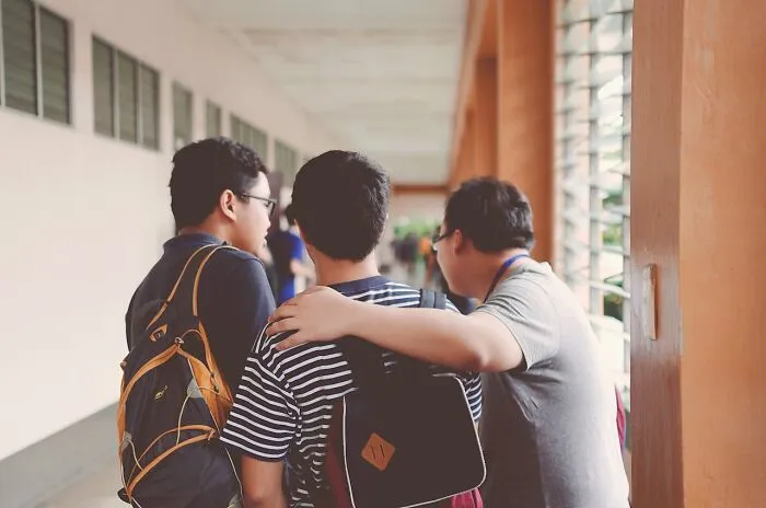 30 Small Ways To Tell If Someone Is A Truly Good Person, According To The Internet